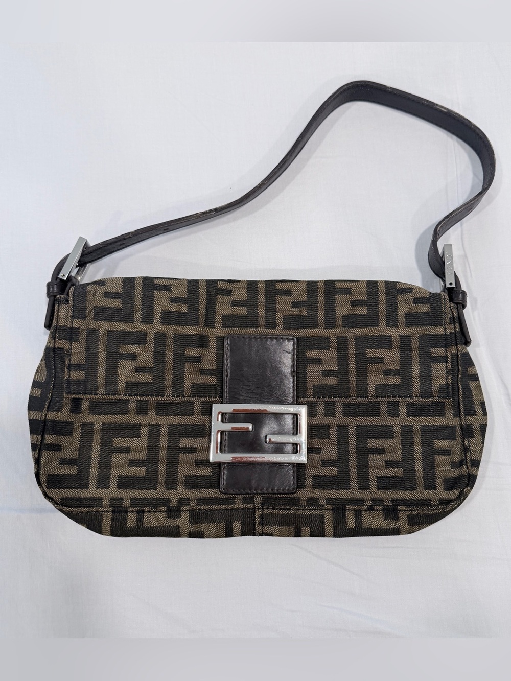 Authentic Vintage Fendi Zucca Baguette Shoulder Bag Brown FF Monogram Y2K Italy